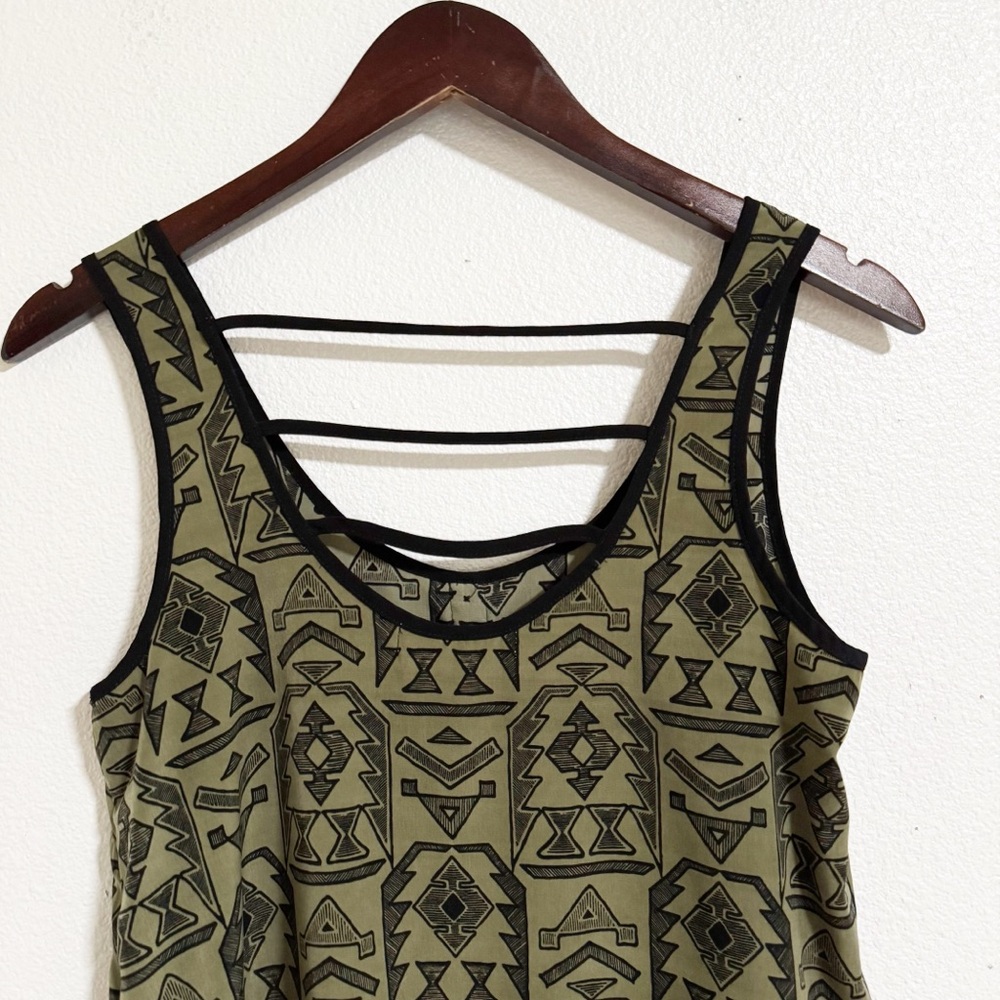 Chloe K Strappy Back Western Print Tank - Picture 5 of 9